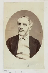 Delescluze Louis Charles (1809-1871). Jornalista, sofreu várias condenações, multas e prisões em Caiena, pelas suas ideias democráticas e sociais revolucionárias (1830). Eleito para o Conselho da Comuna, membro do Comité de...