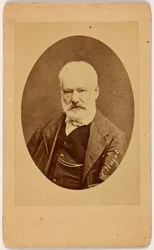 Victor Hugo de frente