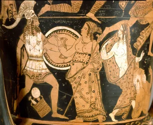 Antiguidade etrusca: cratera em forma de sino representando a destruição de Troia: detalhe com Menelau diante de Afrodite, Helena está representada à direita. De Falerii Veteres (Civita Castellana). 350-300 a.C. Roma, Museo Nazionale di Villa Giulia