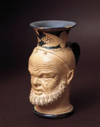 Civilização Etrusca, Vaso com a cara de Silenus