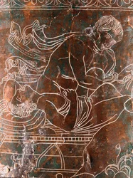 Arte etrusca: pormenor da Cista Ficoroni em bronze representando a lenda dos Argonautas: o navio Argo. Proveniente de Preneste (Palestrina). 340 a.C. Museo Nazionale di Villa Giulia, Roma