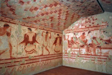 Arte etrusca: frescos retratando cenas de banquetes. Túmulo do Triclinium. Século V AC. Museu Nacional de Arqueologia de Tarquinia Itália.