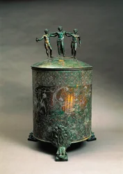 Itália, Lácio, Preneste, a cista Ficoroni (cofre de cobre usado para guardar joias) com uma decoração que representa o mito dos Argonautas