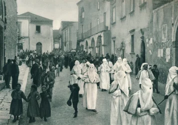 Procissão fúnebre, Taormina, Sicília, Itália, 1927