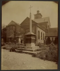 Antigo cemitério Sainte-Marguerite, Rue Saint-Bernard