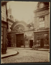 Entrada de um palacete particular, 47 Rue Vieille du Temple