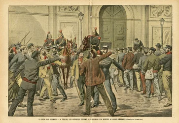 Ilustração de Eugene Damblans (1865-1945) em Le Pelerin, 26/11/05 - A greve dos arsenais Em Toulon, os grevistas tentam se opor ao aluguel de seus camaradas - Social, Greve, Arquitetura Urbanismo, Marítimo Náutico Náutico Balneaire, Toulon, Arsenal ar