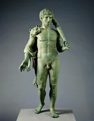 Hércules jovem (bronze dourado) (ver também 288280-83 e 307557-58)
