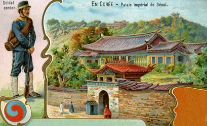 Um soldado coreano, o símbolo coreano do Taegeuk e uma vista do palácio imperial em Seul, 1904