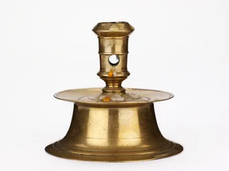 Castiçal de cabrestante, c.1600 (latão)