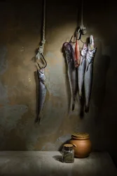 Natureza morta rústica com peixe
