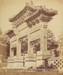 Arco no Templo Lama Perto de Pequim, outubro de 1860