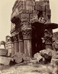 Pormenores dos capitéis das colunas do Templo de Júpiter - Baalbek