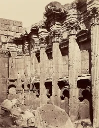 Interior do Templo de Júpiter - Baalbek