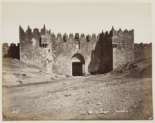 Porta de Damasco em Jerusalém, n.º 287
