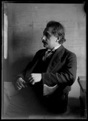 Fotografia de Albert Einstein (1879-1955)