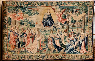 tapeçaria flamenga. Série O Salve. Salve Regina. Fabricar oficinas de Bruxelas, uma possível fabricação de Marc Crétif. Ca 1528. Tamanho 412 x 652 cm. Tecido Seda e lã. Localização Catedral de Palencia. Origem Legado do Bispo Fonseca em 1529. Em exposição
