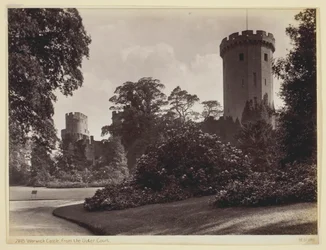Castelo de Warwick, do Pátio Externo, 186094.