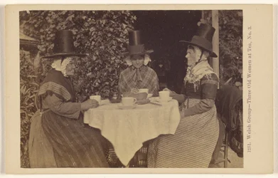 Grupo galês - Três mulheres idosas a tomar chá, n.º 3