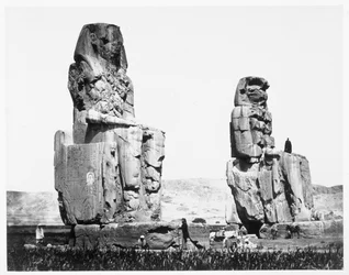 Os Colossos de Memnon, Tebas, Egito, 1860