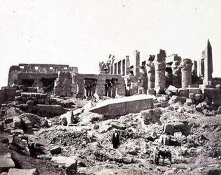 O Templo de El-Karnak do Sudeste, c.1856-59 (foto sépia)