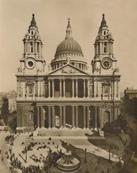 A grande igreja construída por Wren no local da antiga St. Pauls, c1935.