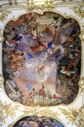 Fresco do teto da grande galeria do Palácio de Schönbrunn, Alegoria Marcial, Viena, Áustria
, 2024 (foto)