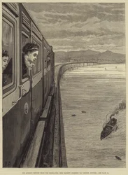 O retorno da rainha das Terras Altas, Sua Majestade cruzando a Ponte Tay, Dundee