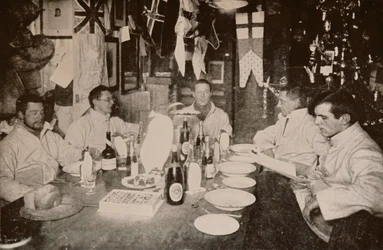 Dia do meio do inverno, 1912 - Os oficiais, 1913.