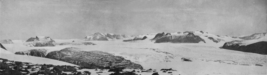 Panorama do Discovery Bluff, c1911, 1913.