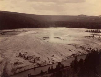 Meio Acre do Inferno, Rio Firehole, 1884 (foto)