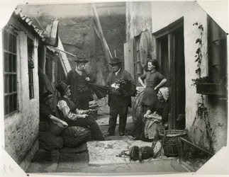 Whitby Fisher Folk, c.1885 (impressão de albumina)