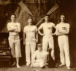 Grupo do clube do enfileiramento da amizade de Whitby, Whitby, Inglaterra. 1901
