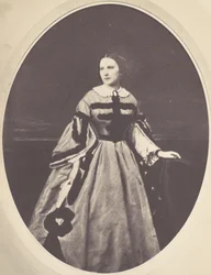 [Retrato feminino, em pé, olhando para a esquerda], anos 1850-60.