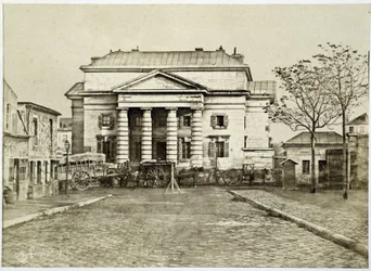 Barriere de Saint Denis nas fotografias "les barrieres de Paris" de Gouviot