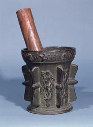 Boticário Almofariz e Pilão (metal e madeira)