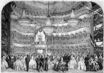 Arquitectura: vista interior do Teatro Real (século XIX) em Nice (Alpes Marítimos, 06), em 1858, durante o baile de caridade da Sociedade Francesa de Assistência, sob o patrocínio da Grã-Duquesa de Baden, Stephanie de Bauharnais (1789-18