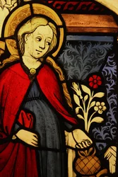 Retrato de um detalhe da Virgem Maria na Anunciação, originalmente do Alto Reno (vidro manchado)