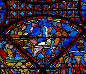 Detalhe de uma janela representando cenas da vida de Santo Estevão: cavalo e carroça