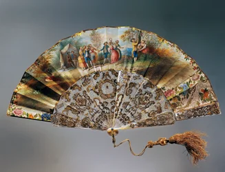 Ventilador de mão com cena de crianças brincando, folha de papel com litografia de aquarela e costelas de madrepérola