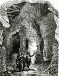 Interior das catacumbas, paris