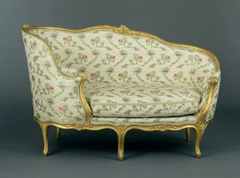 Louis XV Esculpido Giltwood Veilleuse, c.1750 (giltwood e estofados esculpidos)