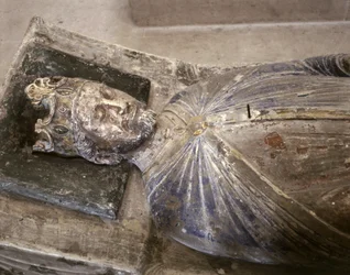 RICARDO I: Túmulo de Ricardo I.
