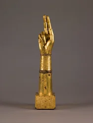 Braço de Relicário, c.1050-1100 (madeira e folha de ouro)