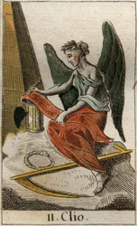 Representação de Clio, musa da História, como jovem rapariga coroada de louros, segurando na mão um rolo de papiro para registar factos históricos (Clio ou Kleio, musa da História, coroada de louros e segurando um rolo de pergaminho). De «Mitologia da