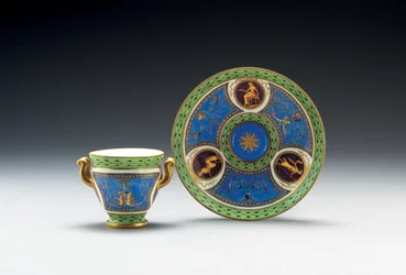 Sèvres bleu celeste e xícara e pires de duas alças verde-claro moído, 1790