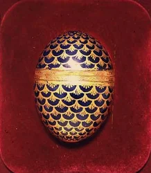 Sevres bonbonniere em forma de ovo, 1762 (porcelana)