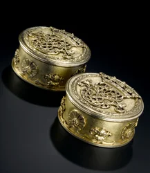 Pequena caixa circular prateada com tampa do serviço de banheiro Lennoxlove, de propriedade de Frances Teresa Stewart, Duquesa de Richmond e Lennox: French, Paris, analisada entre setembro de 1672 e outubro de 1674