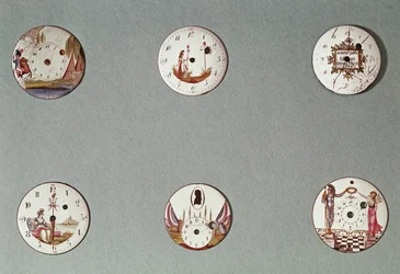Seis relógios de bolso decorados com símbolos revolucionários (metal e esmalte)