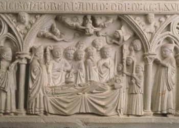 Túmulo do Bispo Radulphe (d.1266), detalhe do sarcófago representando uma procissão e a tomada da alma de Radulphes para o céu (ver também 171276)